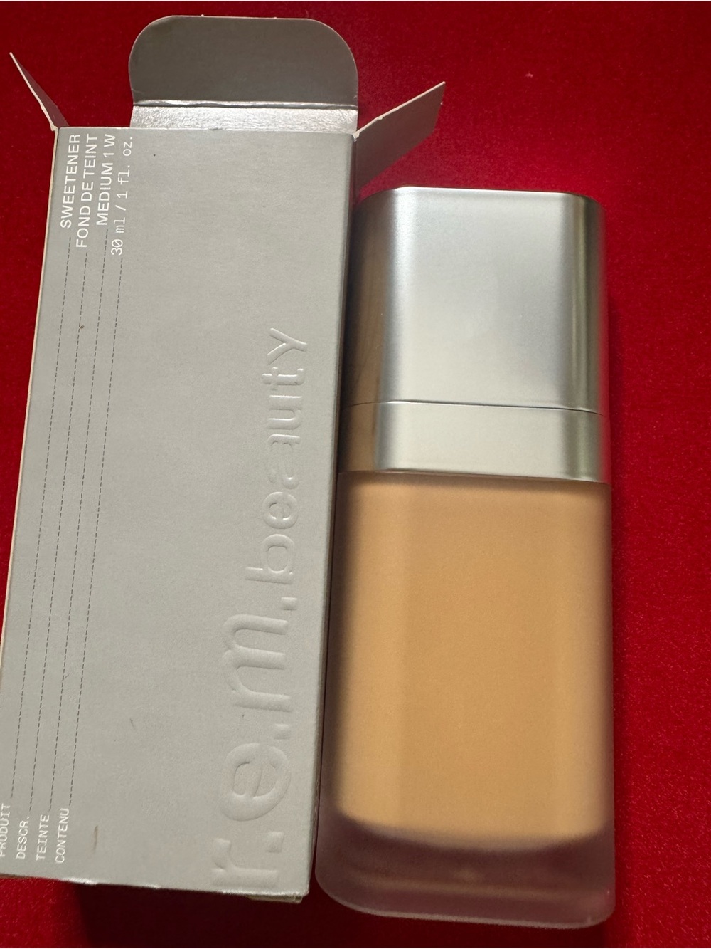 r.e.m. Beauty - brand new Medium 1W  sweetener foundation